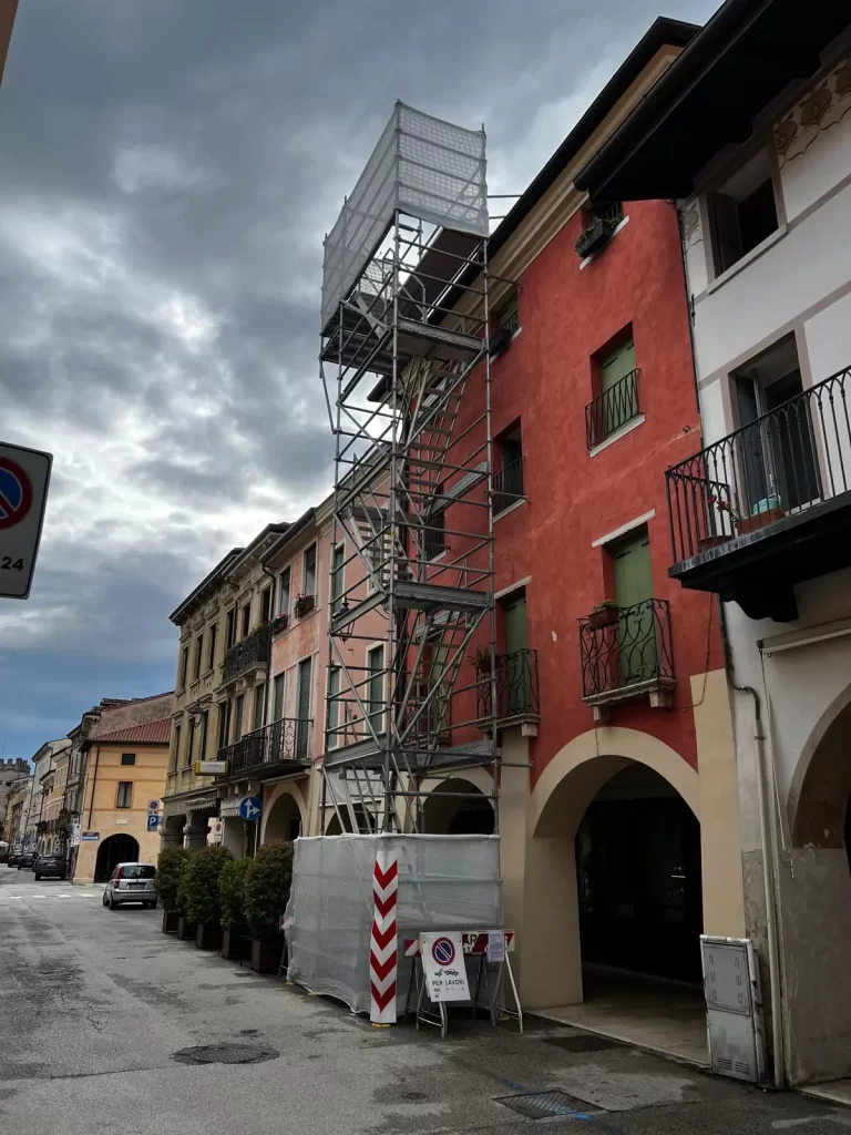 scala-a-gradini-bidirezionale